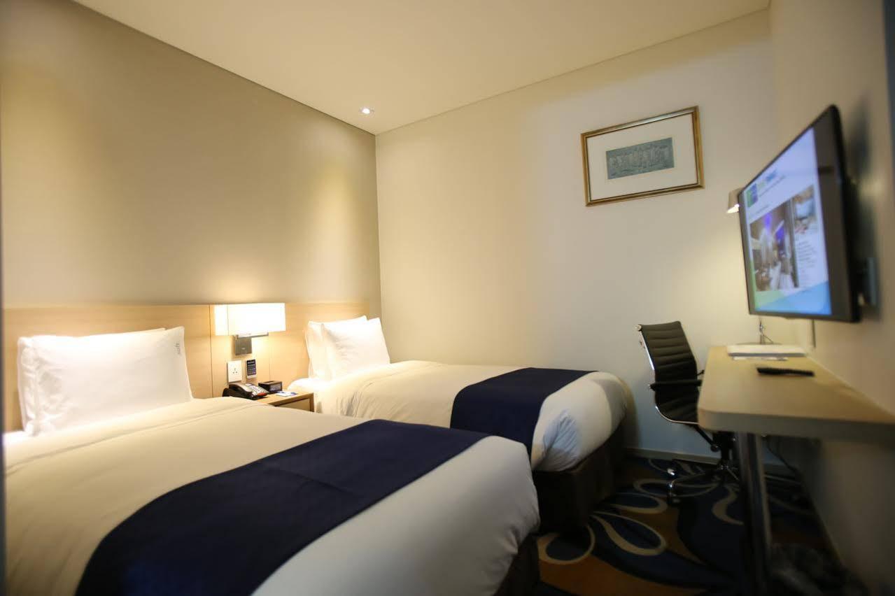 Travelodge Myeongdong Euljiro Seul Zewnętrze zdjęcie