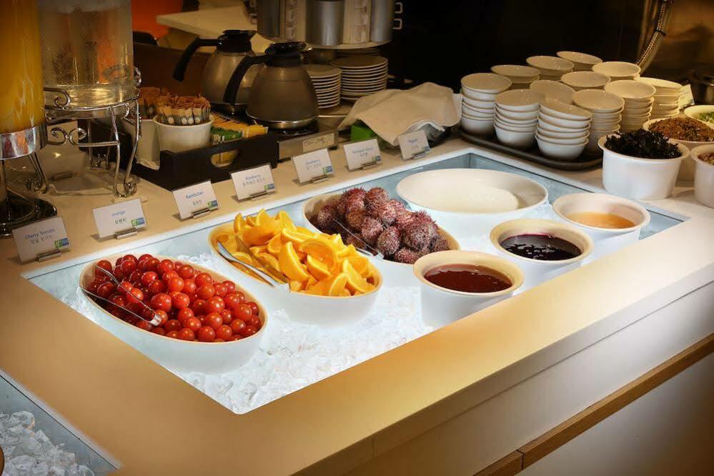 Travelodge Myeongdong Euljiro Seul Zewnętrze zdjęcie